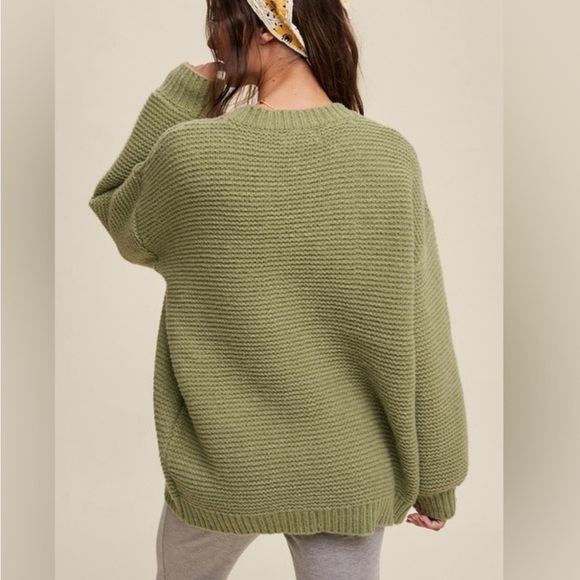 NWT Chunky Knit Sweater - Picture 4 of 4